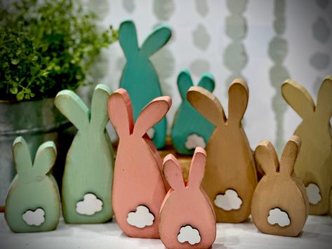 Easter Wood Projects, Bunny Butts, Wood Bunny, Easter Wood Crafts, Adorable Bunnies, Farmhouse Easter, Tiered Tray Diy, Tier Tray Decor, Tray Diy