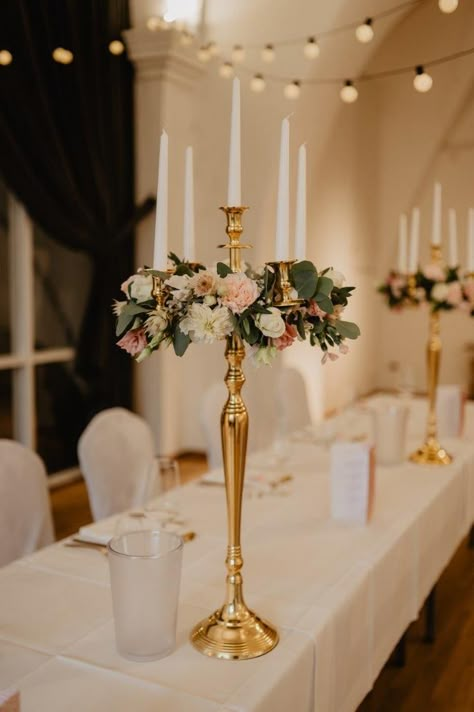 Tall Candelabra Wedding Centerpieces, Pink And White Roses Wedding, Grapevine Arch, Candleabra Wedding, Jazzy Wedding, Interesting Wedding Ideas, Sweet 16 Decor, Shabby Chic Wedding Ideas, Candelabra Flowers