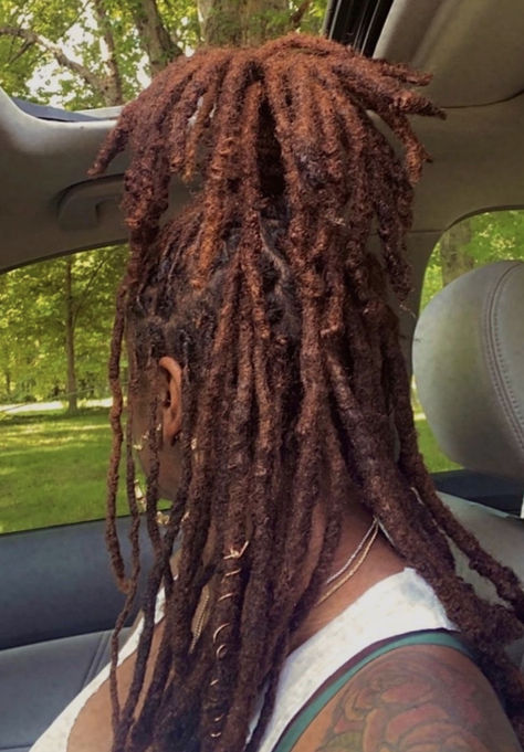 Style Locs Hairstyles, Dreadlocks Short Hair, Retwist Locs, Style Locs, Dreadlocks Hair Care, Locs Journey, Short Locs Hairstyles, Dreadlock Style, Dyed Hair Inspiration