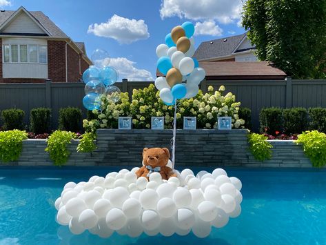 So in love with this floating teddy bear that we did for a baby shower! Baby Shower Pool Decorations, Pool Baby Shower Ideas, Pool Balloons, Chuppah Wedding, Cute Balloons, Teddy Bear Sitting, Wedding Decor Rentals, Baby Gender Reveal Party Decorations, Boy Baby Shower Centerpieces