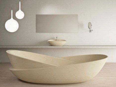 The Purapietra collection Bathroom Vanity Trends, Luxurious Bathtubs, Marble Bathtub, Luxury Bathtub, Refinish Bathtub, Beige Bathroom, Bathtub Design, Beige Marble, Bathroom Tile Designs