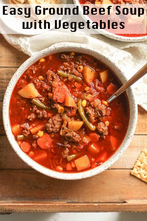 Easy Ground Beef Soup with Vegetables is a hearty, healthy soup that can be made in just an hour. This filling soup is a great "clean out the fridge" recipe and perfect for meal prep for all week long! Easy Veggie Soup With Ground Beef, Ground Beef Vegetable Soup Crock Pot, Easy Ground Beef Soup, Easy Vegetable Beef Soup With Hamburger, Ground Beef Vegetable Soup Recipe, Cowboy Soup Recipe, Old Fashioned Vegetable Soup With Ground Beef, Roasted Corn Chowder, Cowboy Soup