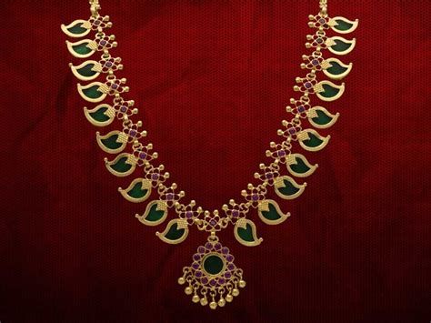 Kerala Pictures, Gold Chain Necklace Womens, Indian Brides Jewelry, Kerala Jewellery, Ruby Necklace Designs, Affordable Engagement Rings, Wedding Jewellery Designs, Temple Jewelry Necklace, Fancy Jewelry Necklace