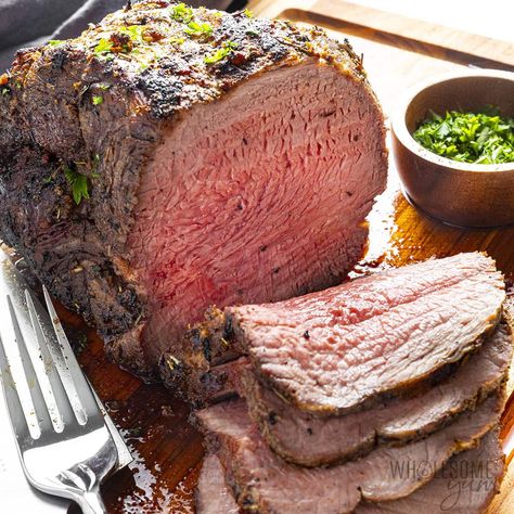 Sirloin Tip Roast (Easy & Tender!) - Wholesome Yum Rotisserie Sirloin Tip Roast, Roast Sirloin Tip Oven, Recipes For Sirloin Tip Roast, Sirloin Oven Roast Recipes, Sirloin Tip Oven Roast Recipes, Beef Sirloin Tip Roast Recipes Ovens, Sirloin In Oven, Boneless Sirloin Tip Roast Recipes, Sirloin Tip Roast Smoker