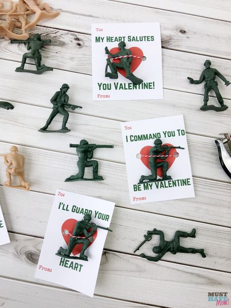 Free printable kids classroom valentine cards with army guys! Grab these army Valentine's Day cards for free now! Minecraft Valentines Cards, Valentine Boxes For Boys, Minecraft Valentine, Dinosaur Valentine Cards, Army Guys, Kids Valentine Cards, Minecraft Valentines, Classroom Valentine Cards, Valentines Bricolage