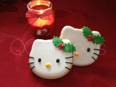 QGalletina's Hello Kitty Christmas Cookies, Hello Kitty Xmas, Polymer Christmas, Kawaii Desserts, Halloween Pasta, Christmas Hello Kitty, Cookie Decoration, Cookies Decoradas, Kawaii Dessert