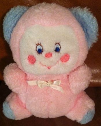 Vintage Plushies, Vintage Plush Toys, Creepy Stuffed Animals, Vintage Plush, Cute Stuffed Animals, Soft Dolls, Toy Box, Cute Toys, Cute Plush