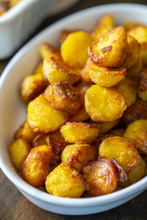 Duck Fat Roastie Potatoes | 12 Tomatoes Duck Fat Potatoes Recipes, Duck Fat Roasted Potatoes, Small Potatoes Recipe, Duck Fat Potatoes, Potato Chips Homemade, Duck Fat Fries, Duck Fat, Small Potato, Roast Duck