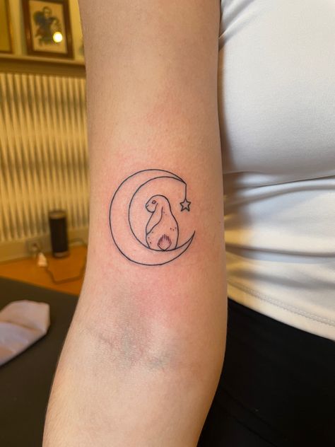 Bunny On Moon Tattoo, Rabbit On The Moon Tattoo, Bunny Moon Tattoo, Moon Tattoo Line, Moon Rabbit Tattoo, Venus Tattoo, Moon Bunny, Moon Rabbit, Bunny Tattoos