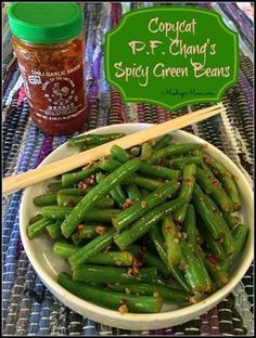 Copycat P.F. Chang's Spicy Green Beans -- Easy gluten free, garlicky, spicy side dish made with fresh green beans! Spicy Green Bean Recipes, Spicy Green Beans, Pf Changs, Mapo Tofu, Fresh Green Beans, Green Bean Recipes, Think Food, Veggie Dishes, Bean Recipes