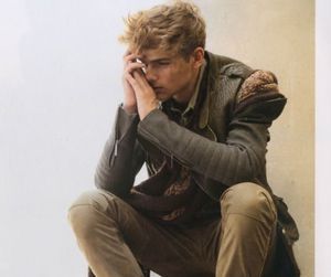 510 images about ch; looks on We Heart It | See more about hair, aesthetic and boy Men Blonde Hair, King Of Scars, Captive Prince, Royalty Aesthetic, Character Inspiration Male, Leigh Bardugo, Blonde Boys, Hair Aesthetic, Dragon Rider