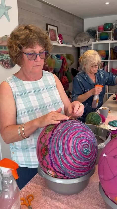 Mix of beautiful baskets and bags from this wet felting workshop last month! #wetfelting #feltbagonaball #basketry #feltbag #feltbasket | Natasha Smart Textiles | Little Mix · Move Wet Felting Tutorial, Felt Clutch, Smart Textiles, Felted Basket, Felt Basket, Felted Bowls, Wet Felting Projects, Diy Clutch, Wet Felt