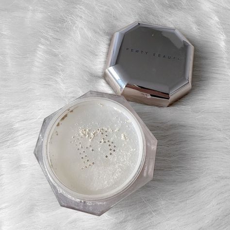 Fenty loose setting powder #fenty #powder #settingpowder #makeup #projectpan Fenty Setting Powder, Elf Translucent Powder, Fenty Blotting Powder, Fenty Loose Powder, Fenty Beauty Powder, Fenty Beauty Loose Powder, Powder Aesthetic, Fenty Beauty Invisimatte Blotting Powder, Luxury Powder