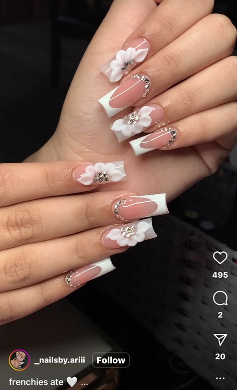 Small Nail Ideas Acrylic, Short Nail Set With Initial, Black Latina Nails, Nail Ideas Latina, Acrylic With Initial, Nails Acrylic With Initial, Nails With An Initial, Nails With Initials On Them, Nail Ideas With Initial