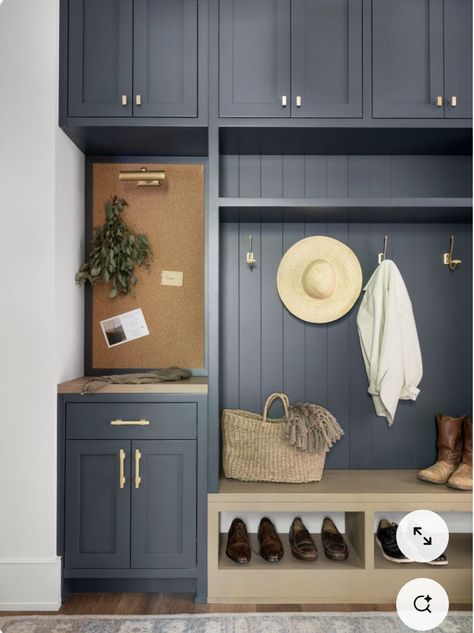 Entry Drop Zone, Charging Drawer, Mudroom Addition, Foyer Storage, Small Mudroom Ideas, Small Mudroom, Mudroom Entry, Mudroom Remodel, Mudroom Cabinets