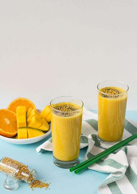 Bee pollen smoothie Bee Pollen Recipes, Pollen Recipes, Bee Pollen Smoothie, Benefits Of Bee Pollen, Healthy Banana Cake, Banana Bread Healthy, Muffins Banana, Mango Sago, Bread Banana