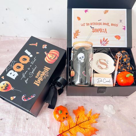 Halloween Mystery Gift Box, Personalized Gifts For Her, Gift Box For Women, Best Friend Birthday Gifts, Self Care Box, Thinking Of You Care Package, Thank You Gift Box 🎃Trick Or Treat, Halloween themed decoration. 🎃 This Halloween gift box is a lovely present to treat yourself or someone you love to a moment. The gift box includes: 1.Personalized box(inviting cards) 2.Personalized Glass Cup 3.Personalized Ring Dish(with custom name) 4.Personalized Handmade Soap(with custom name) 5.Diamond Pen Spooky Box Ideas For Friends, Halloween Feel Box Ideas, Halloween Gift Box Ideas For Adults, Halloween Cookie Gift Boxes, Halloween Boxes Gift, Cake Gift Basket, Halloween Theme Birthday, Halloween Themes Decorations, Halloween Mystery