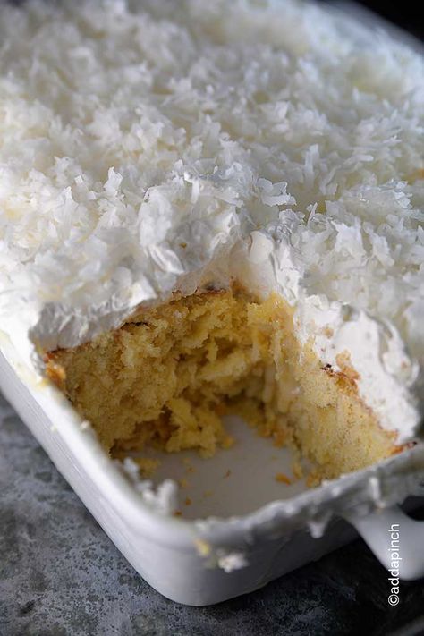 Cake Coconut, Coconut Cake Recipe, Coconut Whipped Cream, Coconut Recipes, Just Cakes, Coconut Cake, Apple Cake, Yummy Sweets, How Sweet Eats