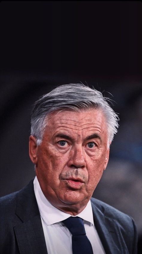 Ancelotti 🤨🤵 Creed Boxing, Football Players Images, Football Manager, Carlo Ancelotti, Girly Images, Manchester City, Football Club, Football Players, Real Madrid