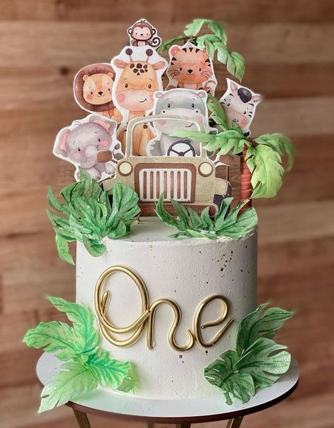 Simple Safari Cake Ideas, Safari Theme Cake 1st Birthdays, Wild One Birthday Party Cake, Simple Jungle Theme Cake, Zoo Cake Ideas, Wild One Cake Ideas, Simple Safari Cake, Cake Safari Birthday, Safari Cake Ideas