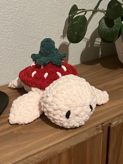 Crochet By Genna, Easy Crochet Turtle, Leaf Pattern Crochet, Strawberry Turtle, Tiktok Tutorial, Amigurumi Projects, Bernat Blanket, Crochet Turtle, Safety Eyes