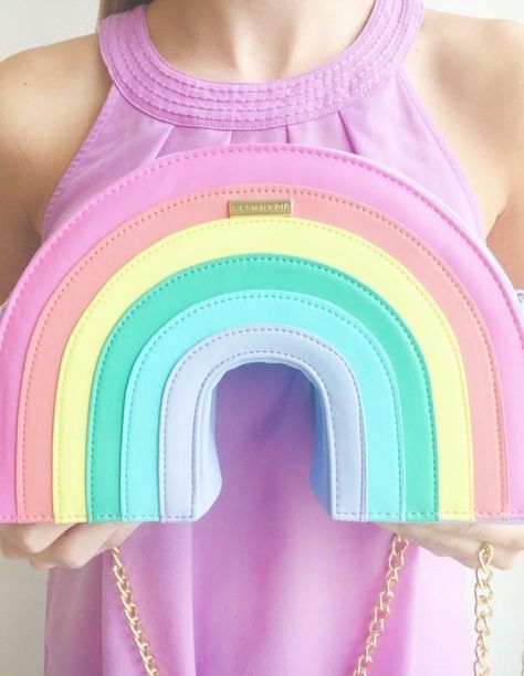 Quirky Purses, Goth Bags, Pastel Backpack, Pastel Clothing, Rainbow Things, Vanellope Y Ralph, Funky Purses, Rainbow Accessories, Funny Bags