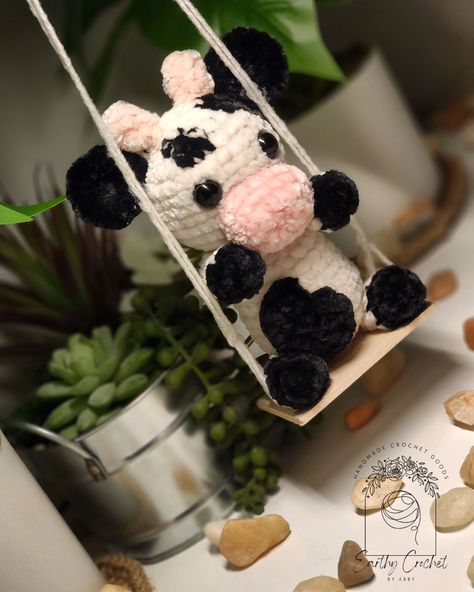 Handmade crochet swinging cow 🐮 🧶✨️ . . 🧶 shipping in US ONLY 🧶 Deposit required 🧶 msg. us for more info on pricing, colors, etc. . . ✨️ Pattern by: @sarahiscrocheting ✨️ . . #handmade #crochet #crochetcow #swingingcow #juicycoutureyarn #bernatvelvet Crochet Car, Crochet Cow, Hanging Mirror, Handmade Crochet, Juicy Couture, Cow, Yarn, Velvet, Crochet