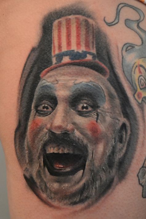 House of 1000 Corpses, Captain Spaulding tattoo by Steve Shippey.  #tattoo #tattoos #ideas #placement #davis #ca #horror Integrity Tattoo, Element Tattoo, Horror Movie Tattoos, Captain Spaulding, Kunst Tattoos, Movie Tattoos, Norman Bates, World Tattoo, Horror Tattoo