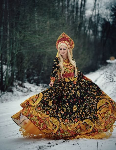 Russian Traditional Dress, Royalty Clothing, Russian Traditional Clothing, Russian Dress, Slavic Clothing, Russian Clothing, Ukrainian Clothing, Ethno Style, Fairytale Fashion