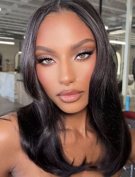 Dark Features Makeup, Makeup Looks Night, Medium Contrast Makeup, High Contrast Makeup, Glam Makeup Inspiration, Night Out Makeup, Seductive Makeup, Formal Makeup, Full Glam