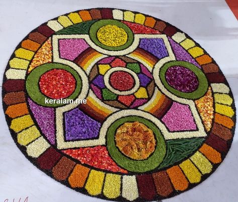 Ona Pookalam, Pookalam Ideas, Artistic Rangoli, Onam Images, Onam Pookalam Design, Onam Pookalam, Onam Sadhya, Poo Kolam, Pookalam Design