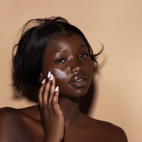 Beauty Bakerie empowers people through high-quality makeup and skincare. Read on to learn more about the brand and its best products. Beauty Bakerie, Magnesium Benefits, Dark Skin Beauty, Perfect Skin, Radiant Skin, Black Is Beautiful, Skin Protection, Oily Skin, Skincare Routine