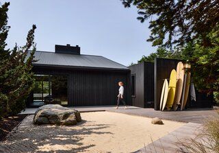 Hamptons Beach House, Hamptons Beach, Architectural Designer, Beach House Exterior, Surf House, Wall Lighting Design, Surf Shack, Beach Shack, Charlotte Perriand