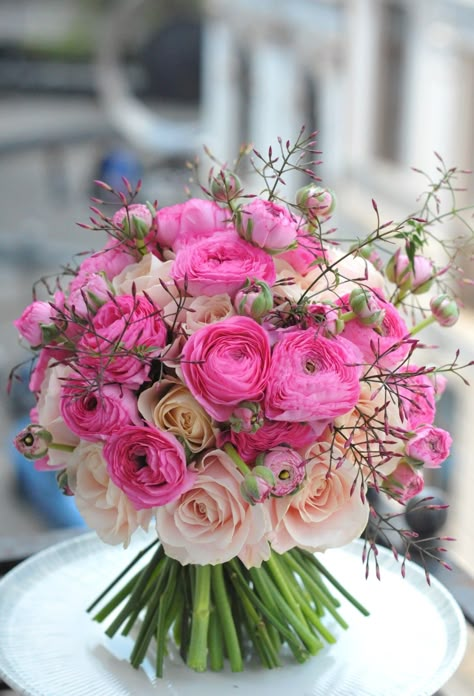 #dowhatyoulove #flowers #lover #bouquet #wedding #fresh @atelierflorariairis #pink #roses #ranunculus Ranunculus Wedding Bouquet, Ranunculus Bouquet, Candle Arrangements, Bridal Bouquet Flowers, Floral Candle, Flower Cupcakes, Beautiful Bouquet Of Flowers, Spring Is Here, Bouquet Wedding