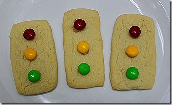 transportation "light"  cookies 3k Curriculum, Transportation Snacks, Light Cookies, Preschool Transportation, Transportation Preschool Activities, September Preschool, Cooking Activities, Transportation Unit, Transportation Activities