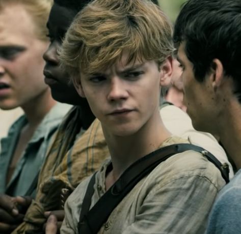 The Maze Runner Icons, Newt Maze Runner Icons, Newt The Maze Runner, The Maze Runner Newt, Thomas Maze Runner, Newt Tmr, Maze Runner Newt, Thomas Brodie Sangster Imagines, Maze Runner Thomas