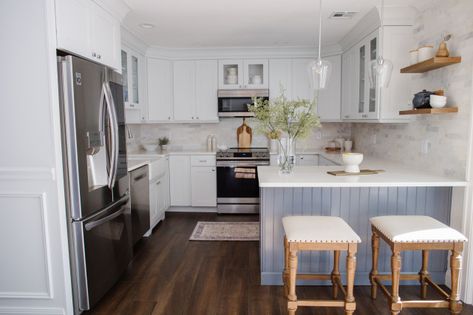 Kitchen of the Week: New Layout and Lightness in 120 Square Feet 13x11 Kitchen Layout, 10x10 Kitchen Layout U Shape, Medium Kitchen Ideas Layout, Square Kitchen Remodel, 10x12 Kitchen Layout, Small Kitchen Square, Small Square Kitchen Layout, Rectangular Kitchen Layout, Square Kitchen Ideas