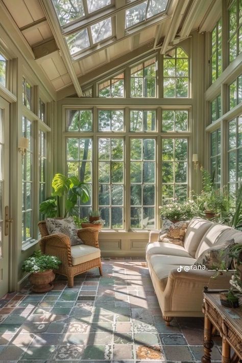 Serra Core, Sunroom Ceilings, House Veranda, Solarium Room, Sunroom Remodel, Portico Design, Sun Rooms, Sunroom Ideas, Sunroom Designs