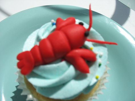 Lobster cupcake Lobster Birthday Cake, Fondant Lobster, Lobster Cupcakes, Clay Lobster, Lobster Wedding, Lobster Cake, Pug Cake, Lobster Party, Chocolate Decor