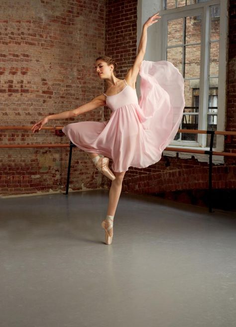 #allhqfashion http://www.allhqfashion.com/ . Ballet Pictures, Georgette Skirt, Ballet Poses, Ballet Photos, Dance Tights, Ballet Photography, Ballet Beautiful, Ballet Costumes, Dance Photos