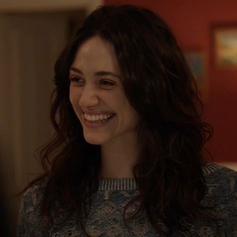 Fiona Gallagher, Walburga Black, Shameless Characters, Shameless Tv Show, Emmy Rossum, Woman Back, Tv Girls, My Wife, Aesthetic Photo