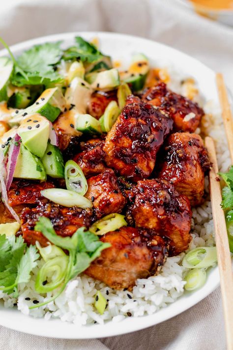 Party Dinner Ideas, Salmon Rice Bowl, Salmon Rice, Honey Garlic Salmon, Recipes Healthy Dinner, Healthy Bowls Recipes, Garlic Salmon, Rice Bowls Recipes, Dinner Recipes Healthy