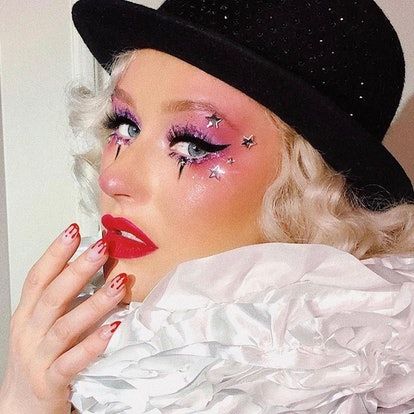 Moulin Rouge Outfits, Cabaret Makeup, Christina Agulara, Burlesque Makeup, Cristina Aguilera, Rouge Makeup, Burlesque Party, Circus Makeup, Burlesque Outfit