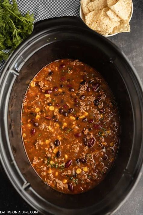 Taco Soup Recipe Crockpot, Crockpot Taco Soup, Go To Meals, Crockpot Dump Recipes, Crockpot Taco, Eating On A Dime, Ham And Potato Soup, Crock Pot Tacos, Chili Recipe Crockpot