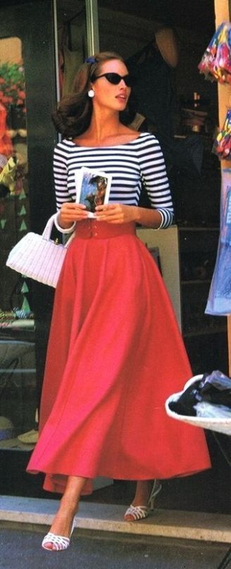 French Riviera Style – Crumpets & Dickens French Riviera Style, Top In Pizzo, Street Skirt, European Street Style, Fashion 50s, Vintage Fashion 1950s, Fashion 90s, Rock Outfit, Look Retro