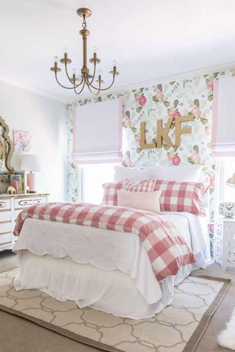 Big girl room reveal with floral wallpaper, gingham bedding and glam pink and gold accessories Girls Room Curtains, Pink Girl Room, Big Girl Bedrooms, Dekorasi Kamar Tidur, Design Blogs, Shabby Chic Bedrooms, Pink Bedding, Big Girl Rooms