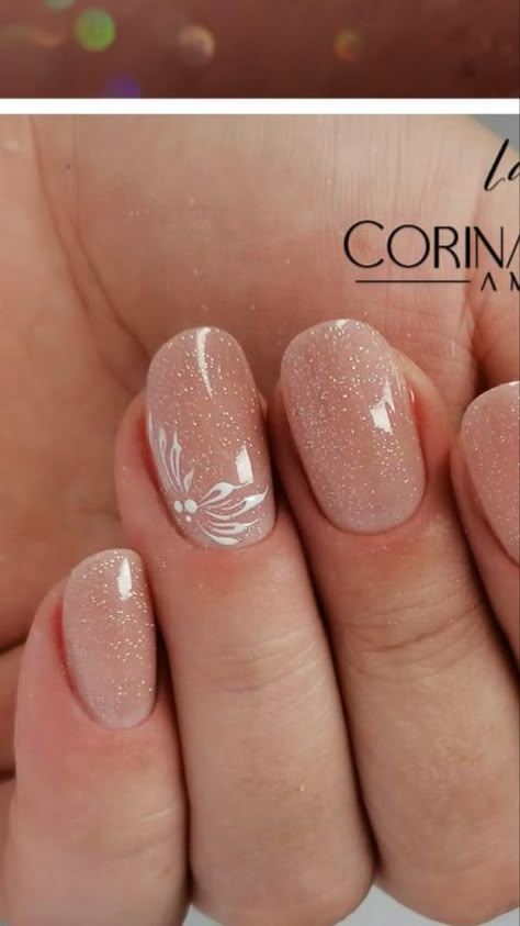 Short Bridal Nails Wedding, Mob Nails, Mother Of The Bride Nails, Engagement Manicure, Starlight Wedding, Wedding Nails Short, Angel Sketch, Elegant Touch Nails, Manicure Designs