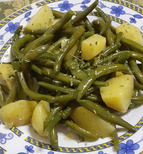 ITALIAN GREEN BEANS & POTATOES SALAD Italian Potato Salad With Green Beans, Italian Potatoes And Green Beans, Italian Green Bean Salad, Italian Vegetable Sides, Potatoes And Green Beans Stove Top, Italian Green Beans And Potatoes, String Beans And Potatoes Recipes, String Beans And Potatoes, String Bean Salad