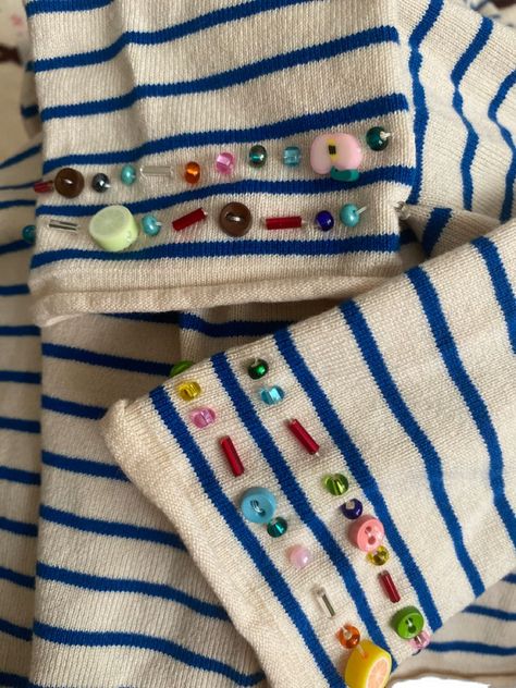 Adding Beads To Clothes, Sewing Beads On Clothes, Beaded Clothing Diy, Mending Aesthetic, Button Crafts To Sell, Handsewn Clothes, Diy Clothes Upcycle, Old Clothes Diy Upcycling, Button Art Ideas