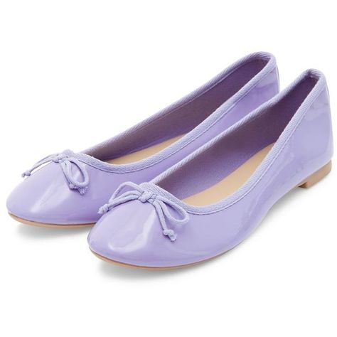 Ballerines vernies lilas ($11) ❤ liked on Polyvore featuring shoes, flats, sapatos, flat shoes, flat heel shoes and flat pumps Purple And Lilac Shoes, Miu Miu Shoes Ballerina, Miu Miu Satin Ballerinas, Purple Ballet Shoes, Purple Pointe Shoes, Lilac Heels, Formal Flats, Lilac Shoes, Purple Flats